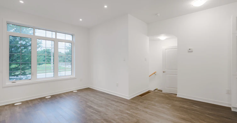 13 Selfridge Way, Whitby, ON, L1N 0N9 - 8