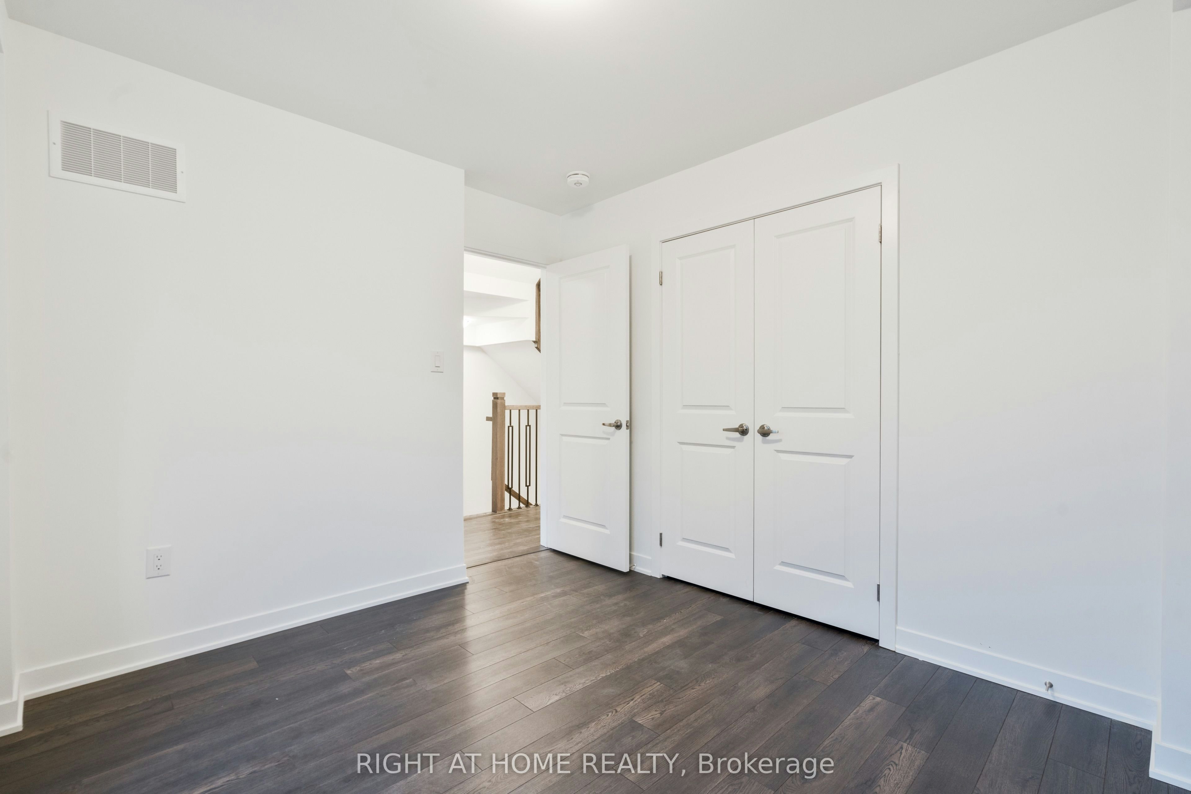 13 Selfridge Way, Whitby, ON, L1N 0N9 - 16