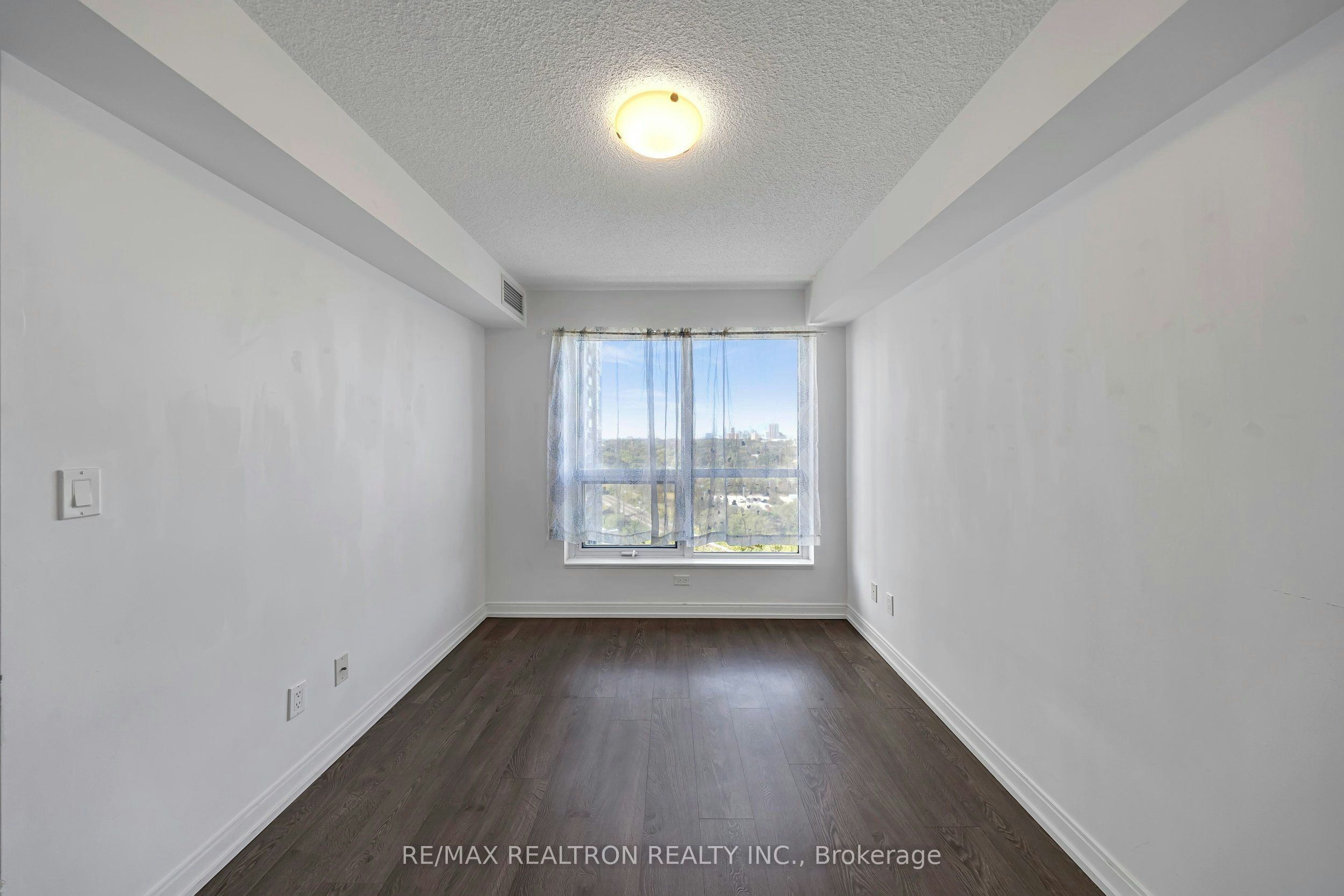 1405-255 Village Green Square, Toronto, ON, M1S 0L7 - 16