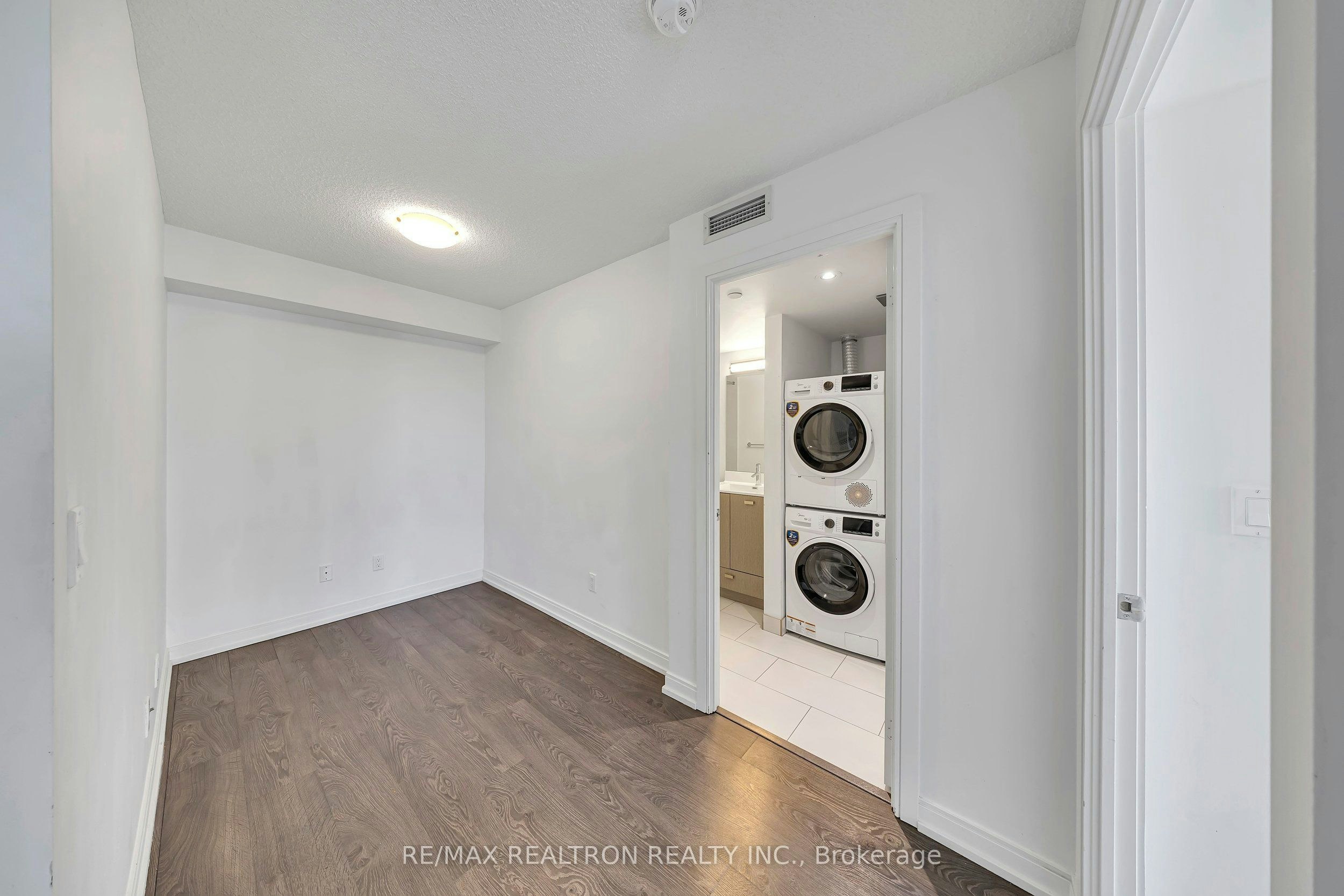 1405-255 Village Green Square, Toronto, ON, M1S 0L7 - 9