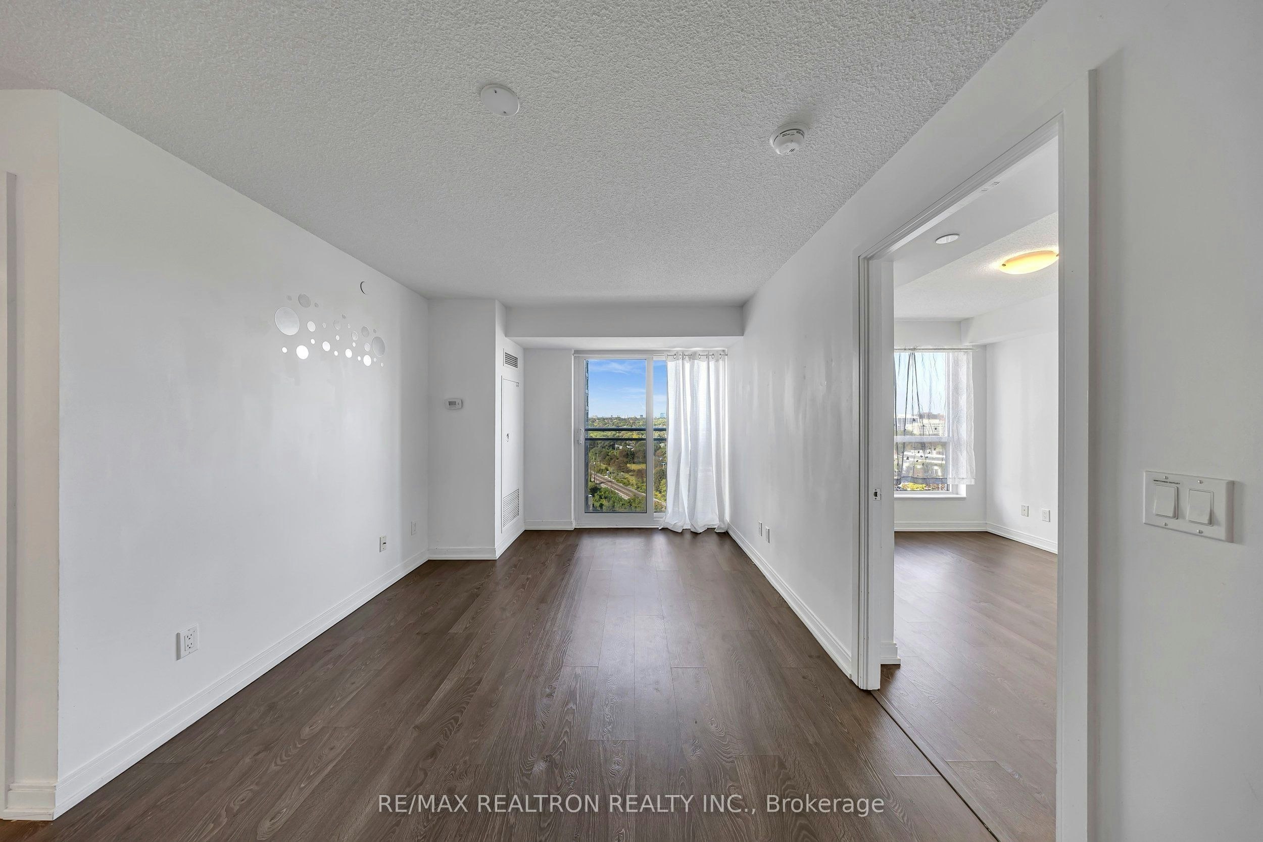 1405-255 Village Green Square, Toronto, ON, M1S 0L7 - 7