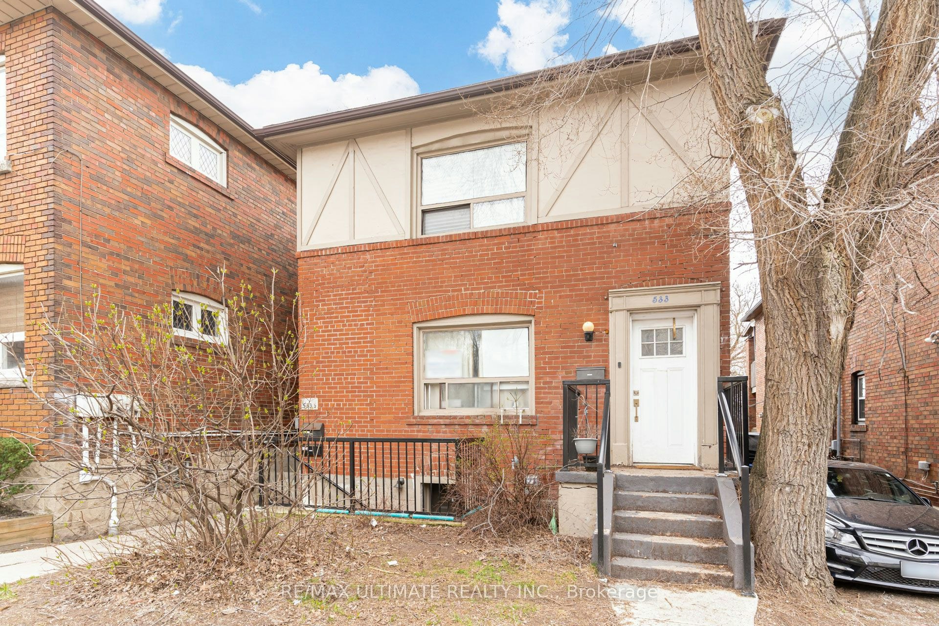 533 Kingston Road, Toronto, ON, M4L 1V5