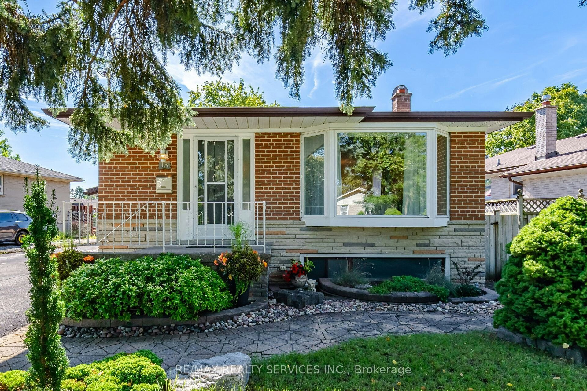 15 Shoreview Drive, Toronto, ON, M1E 3R1