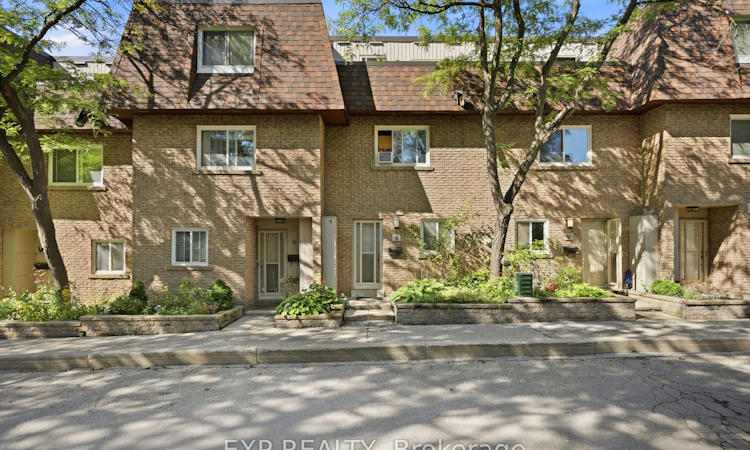 8-275 Manse Road