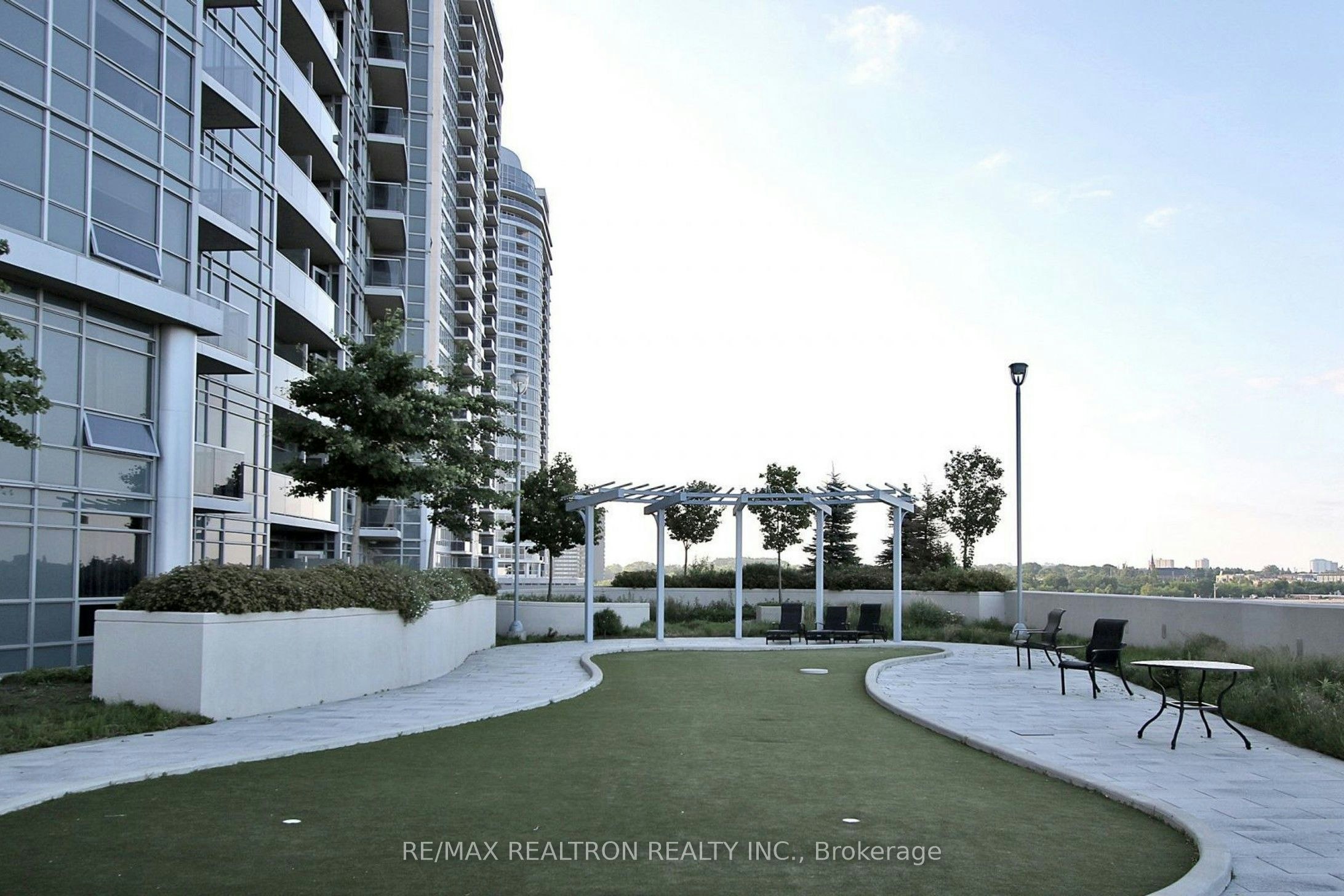 911-125 Village Green Square, Toronto, ON, M1S 0G3 - 47