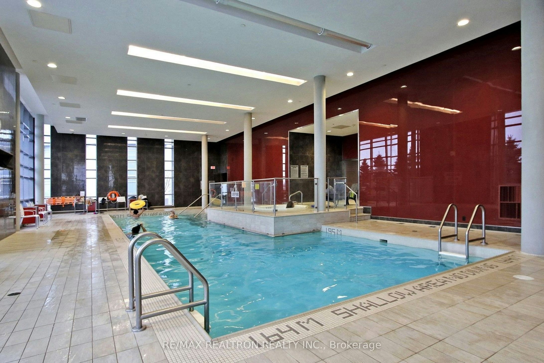 911-125 Village Green Square, Toronto, ON, M1S 0G3 - 40