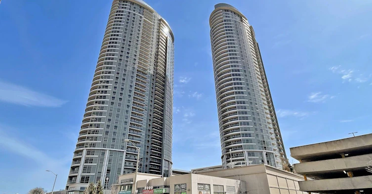 911-125 Village Green Square, Toronto, ON, M1S 0G3