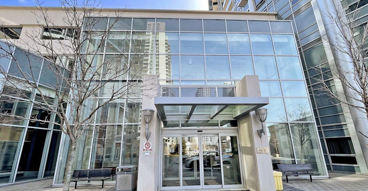 911-125 Village Green Square, Toronto, ON, M1S 0G3 - 3