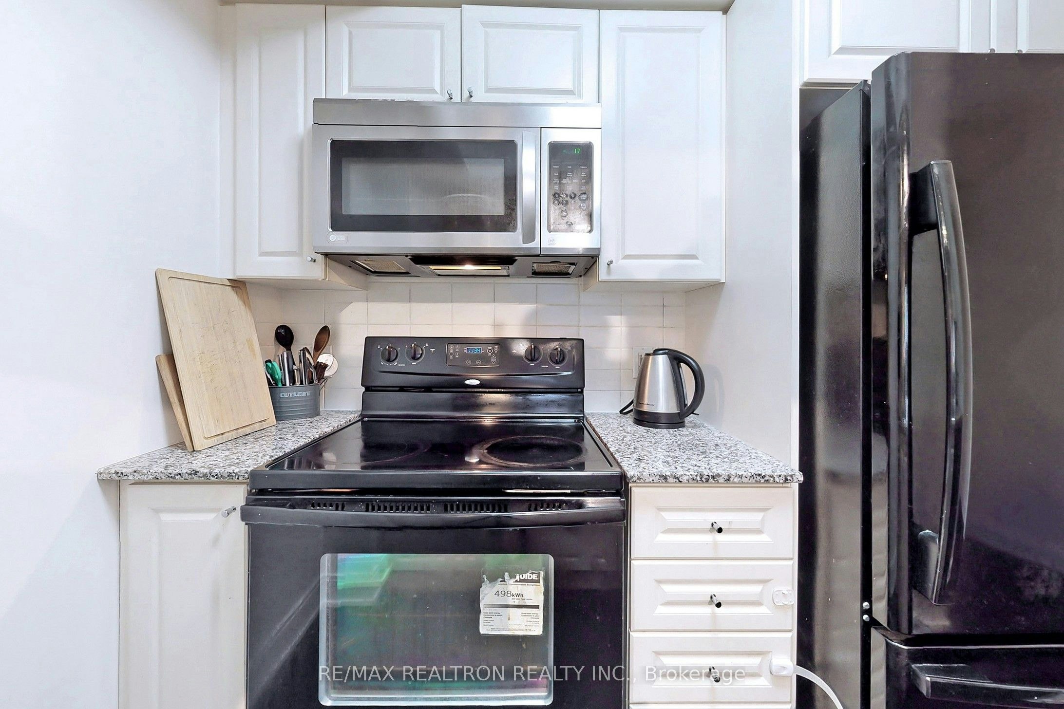 911-125 Village Green Square, Toronto, ON, M1S 0G3 - 26