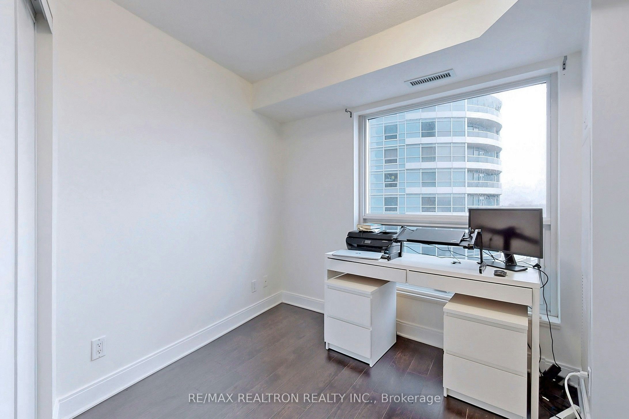 911-125 Village Green Square, Toronto, ON, M1S 0G3 - 35