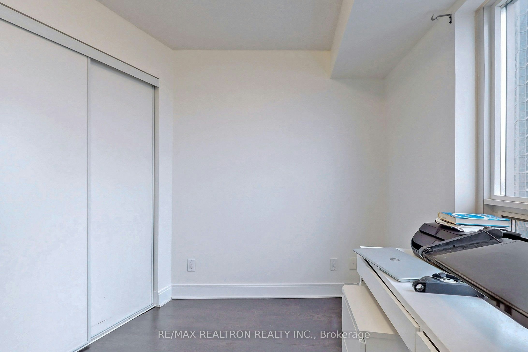 911-125 Village Green Square, Toronto, ON, M1S 0G3 - 37