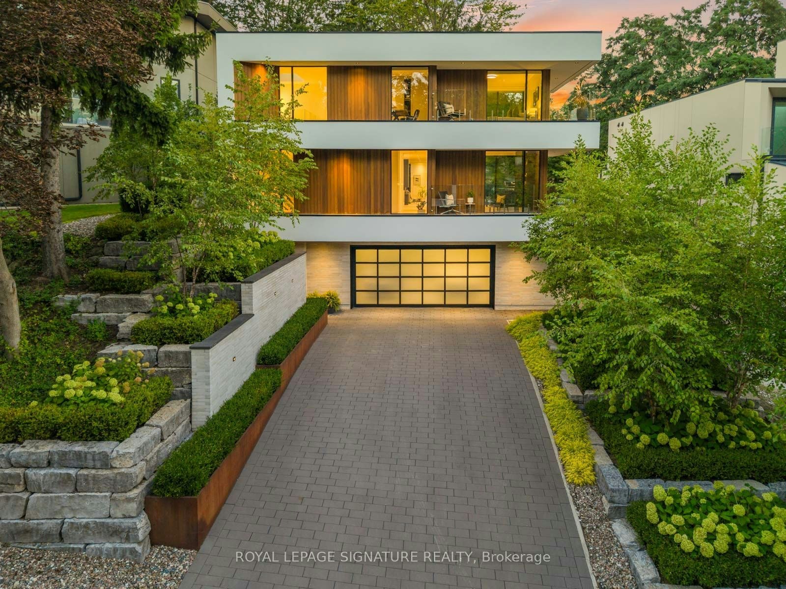 8 Fallingbrook Wood, Toronto, ON, M1N 1B8