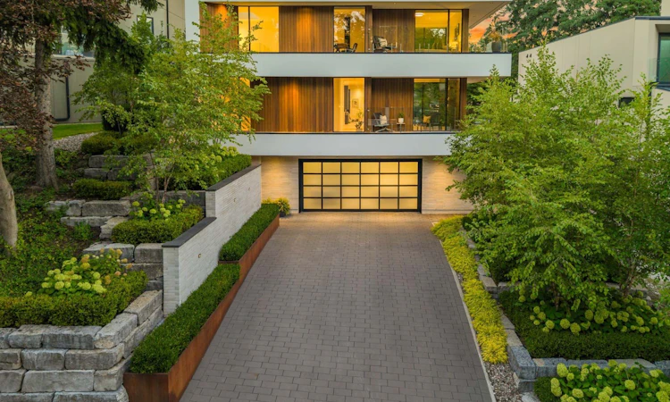 8 Fallingbrook Wood
