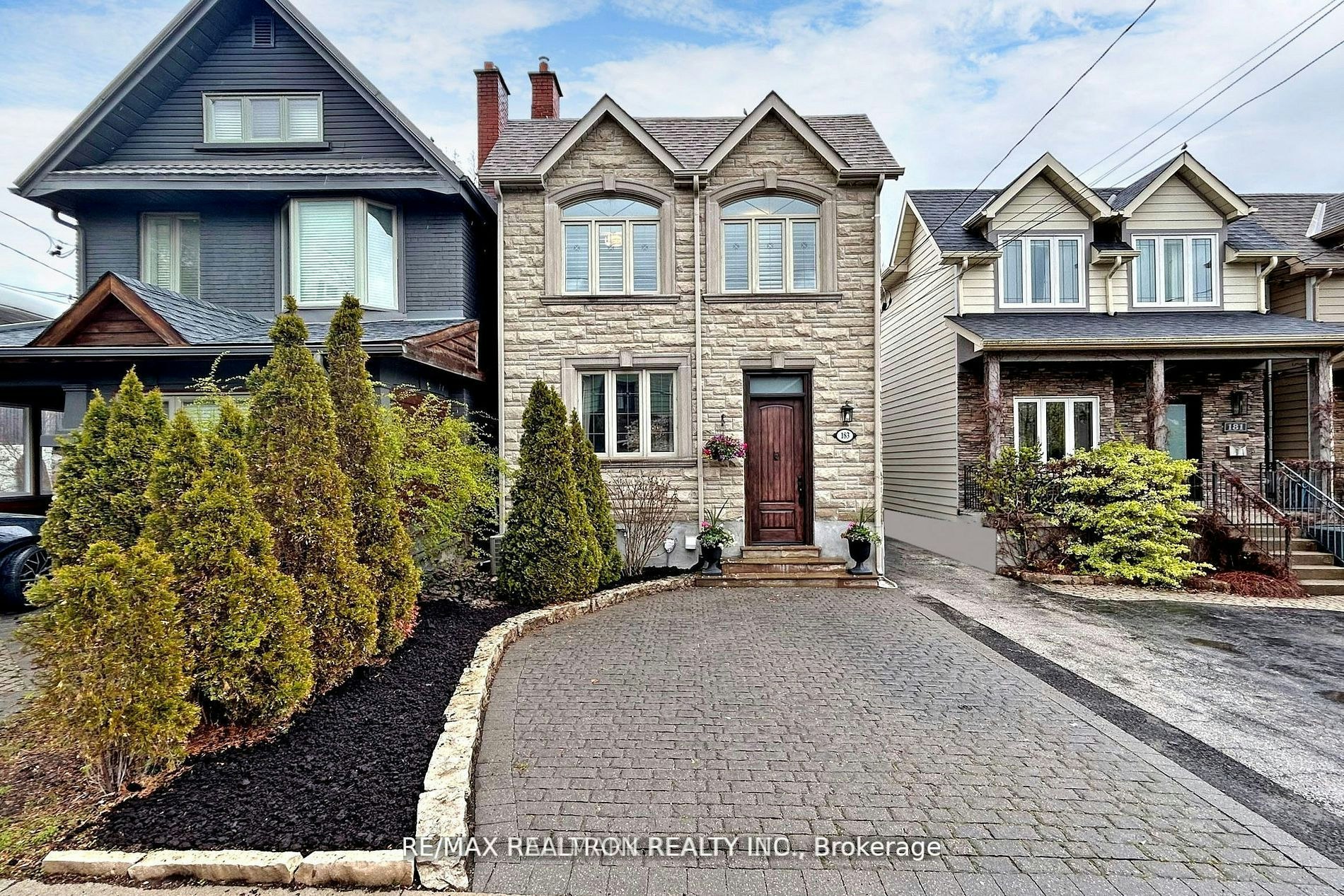 183 Blantyre Avenue, Toronto, ON, M1N 2R6 - 2
