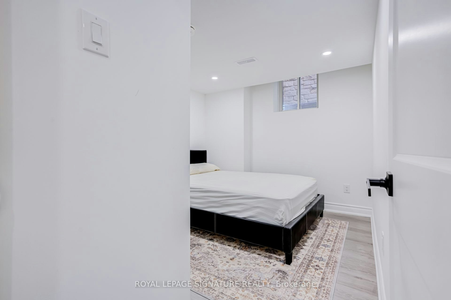 BSMT-14 Portsmouth Drive, Toronto, ON, M1C 5E1 - 15