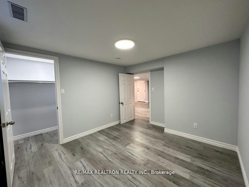 223 Cochrane St (Bsmt) Street, Whitby, ON, L1N 5J2 - 8