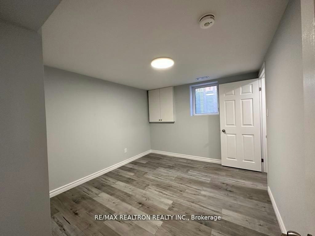 223 Cochrane St (Bsmt) Street, Whitby, ON, L1N 5J2 - 2