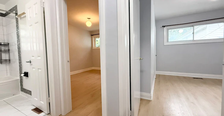 28 Seminole Avenue, Toronto, ON, M1J 1N1 - 11