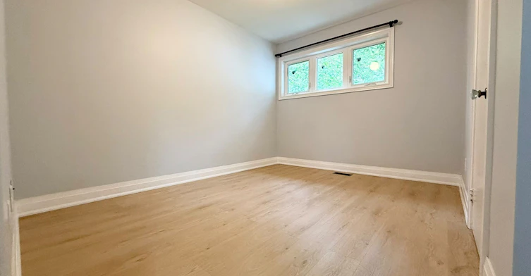 28 Seminole Avenue, Toronto, ON, M1J 1N1 - 12
