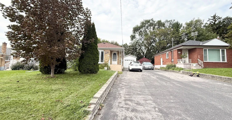 28 Seminole Avenue, Toronto, ON, M1J 1N1 - 17