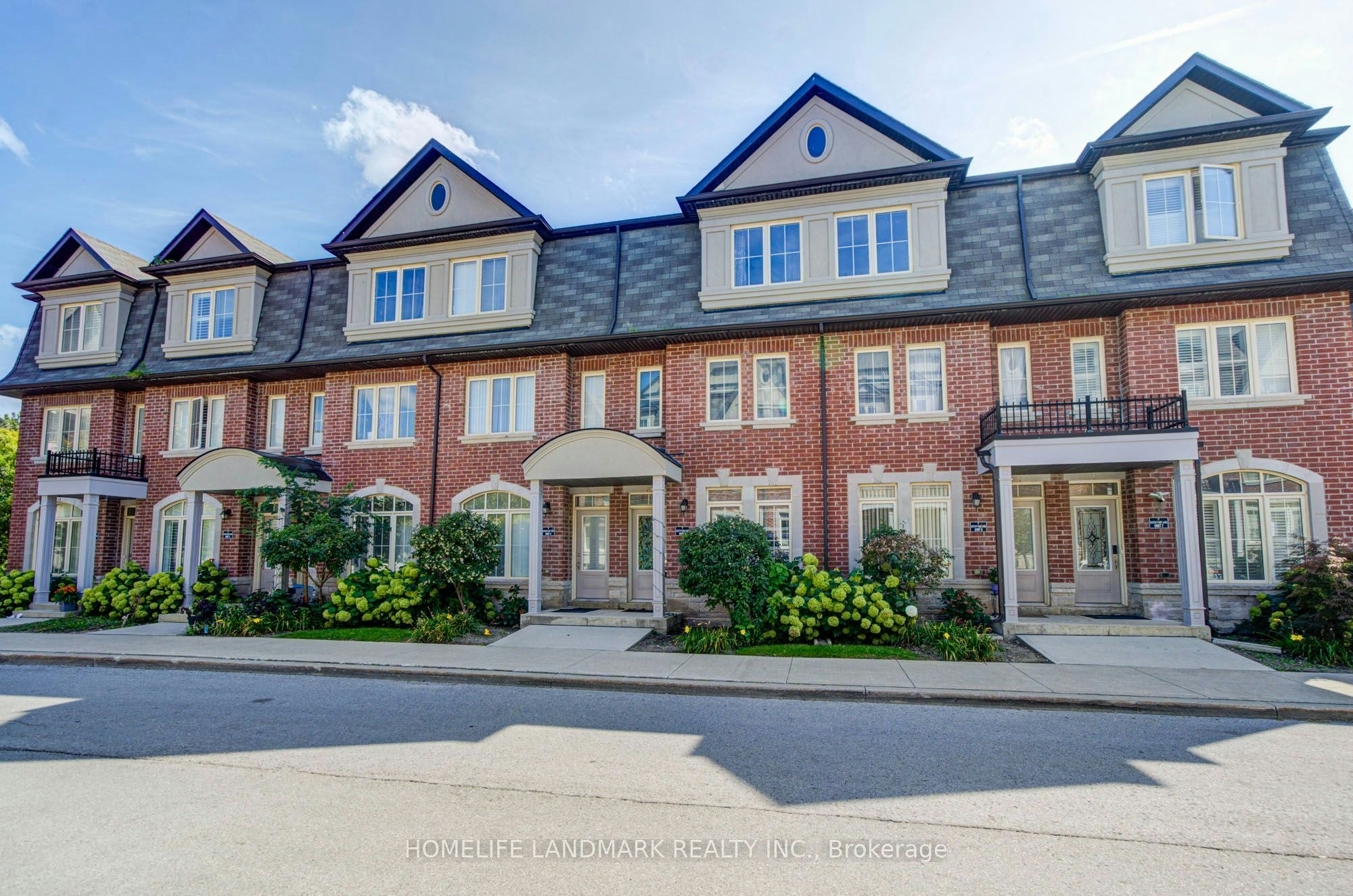 5-7 Eaton Park Lane, Toronto, ON, M1W 0A5 - 2
