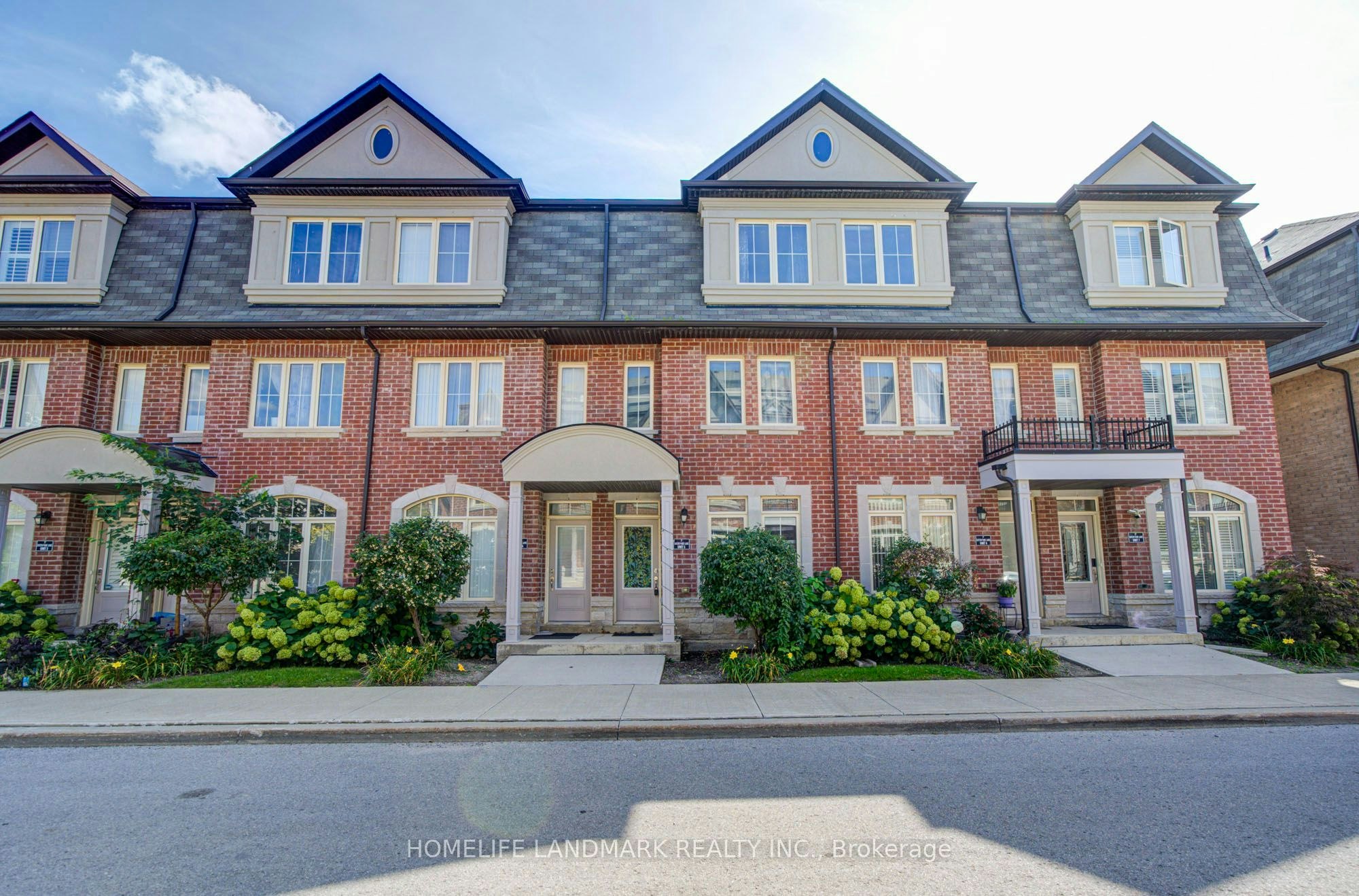 5-7 Eaton Park Lane, Toronto, ON, M1W 0A5