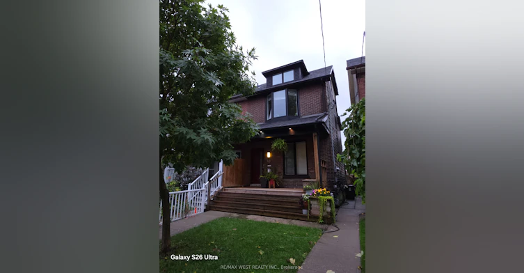1-64 Galt Avenue, Toronto, ON, M4M 2Z1 - 2