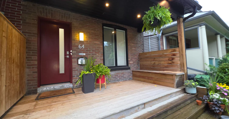 1-64 Galt Avenue, Toronto, ON, M4M 2Z1