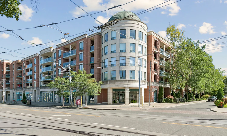 418-1733 Queen Street E