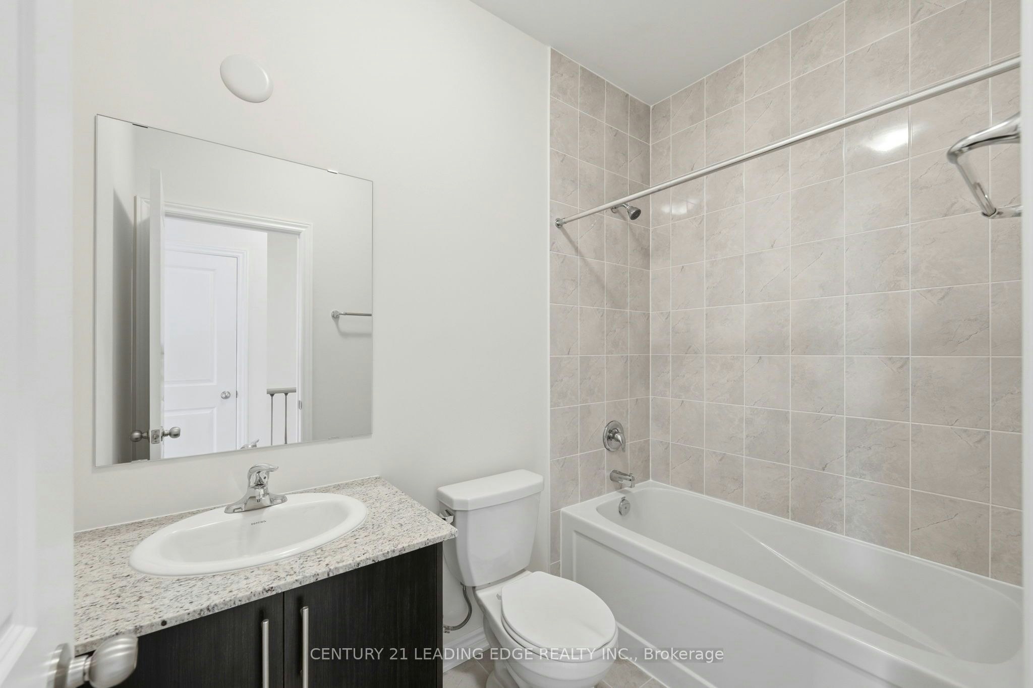 53 Upper Paradise Way, Whitby, ON, L1P 0S2 - 22