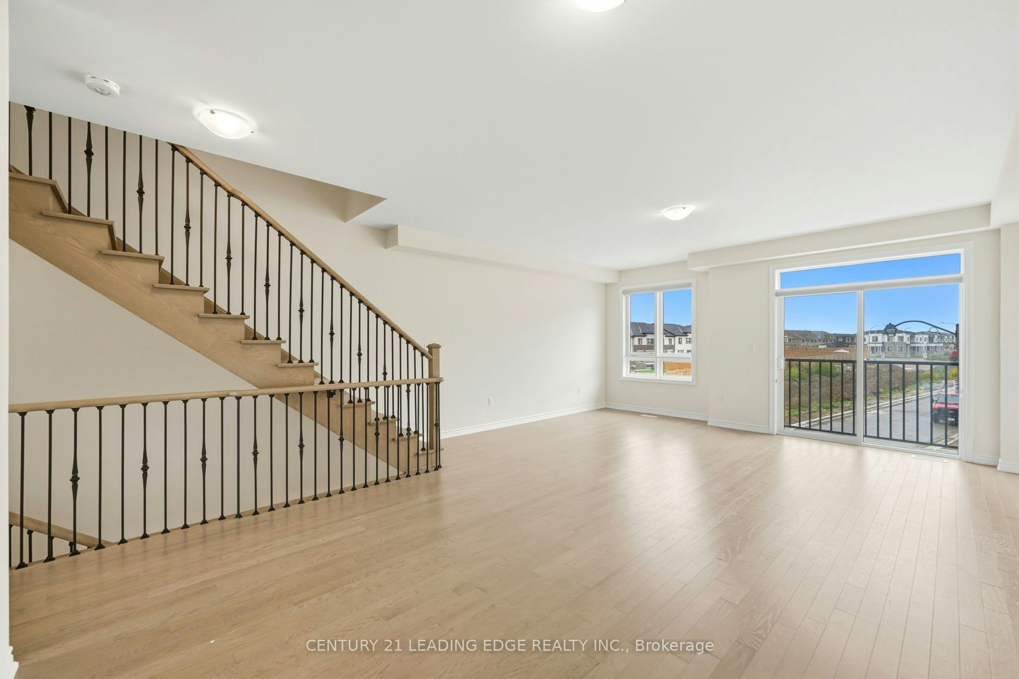 53 Upper Paradise Way, Whitby, ON, L1P 0S2 - 16