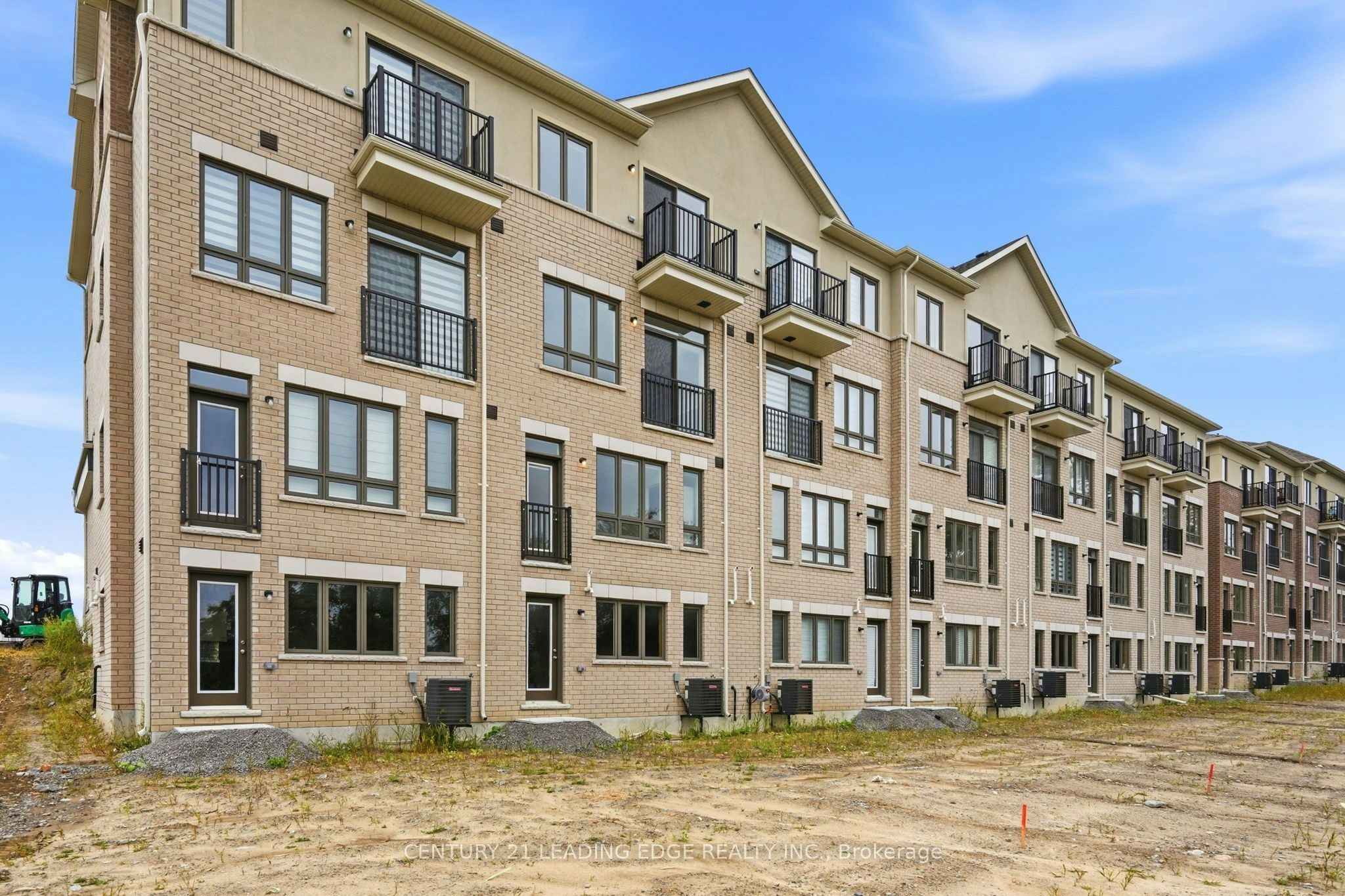 53 Upper Paradise Way, Whitby, ON, L1P 0S2 - 37