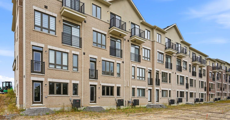 53 Upper Paradise Way, Whitby, ON, L1P 0S2 - 37