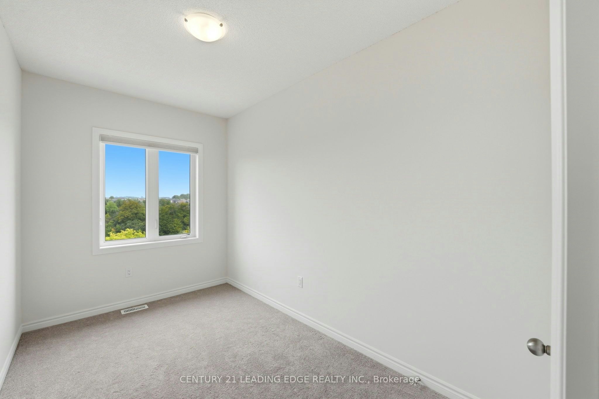 53 Upper Paradise Way, Whitby, ON, L1P 0S2 - 25