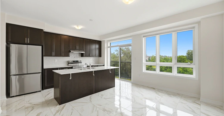 53 Upper Paradise Way, Whitby, ON, L1P 0S2 - 9