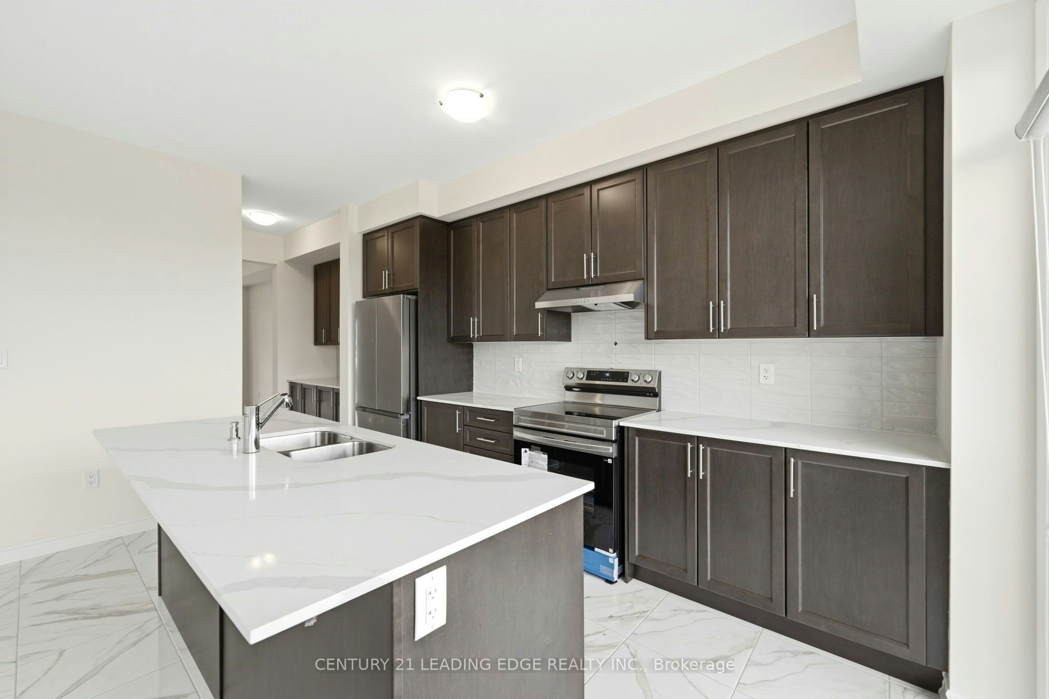 53 Upper Paradise Way, Whitby, ON, L1P 0S2 - 7