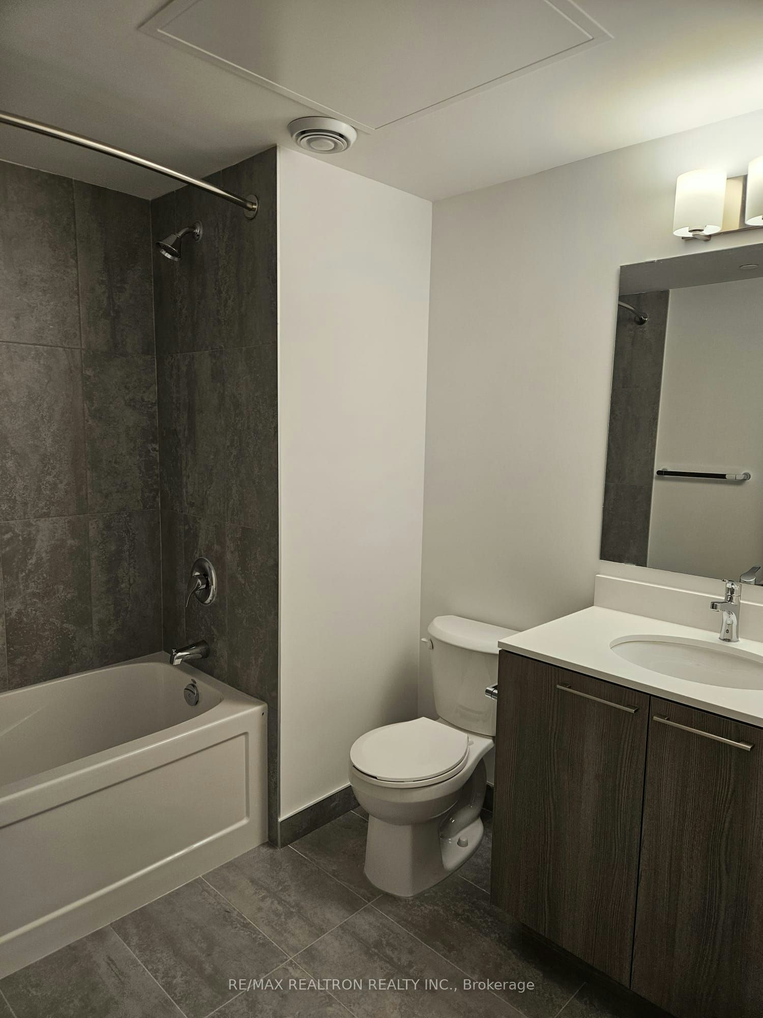 1007-7439 Kingston Road, Toronto, ON, M1B 5S3 - 14