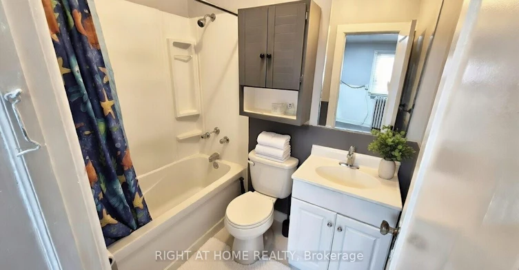 1-178 Adelaide Avenue E, Oshawa, ON, L1G 1Z4 - 5