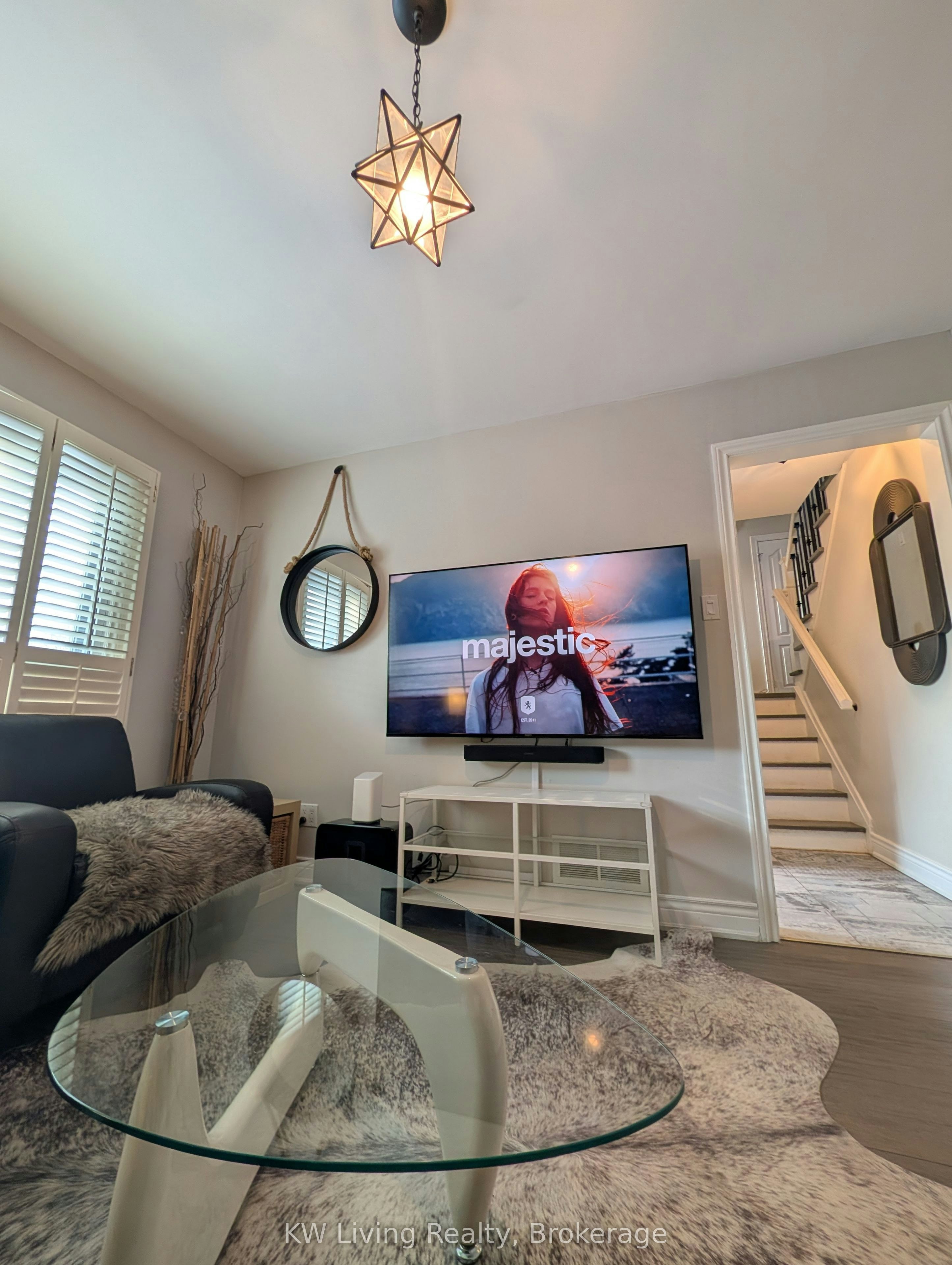 12 Munford Crescent, Toronto, ON, M4B 1C1 - 10