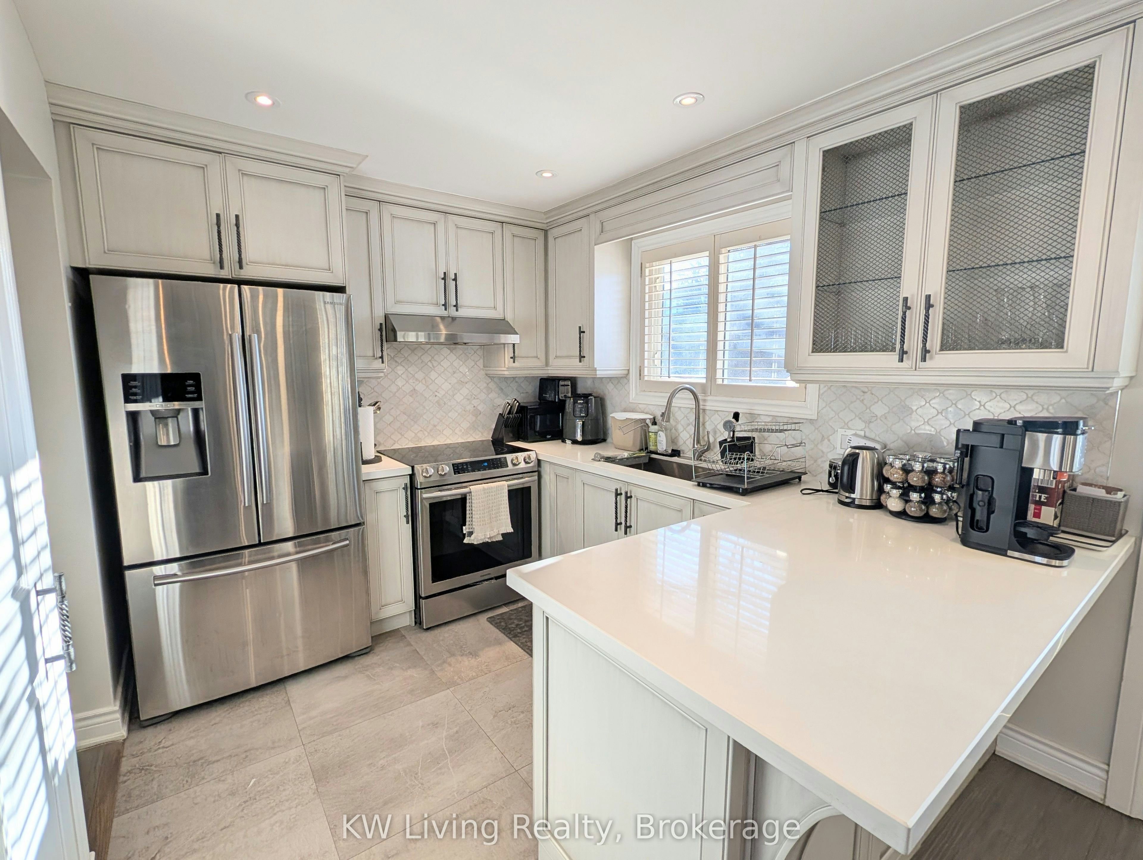 12 Munford Crescent, Toronto, ON, M4B 1C1 - 7