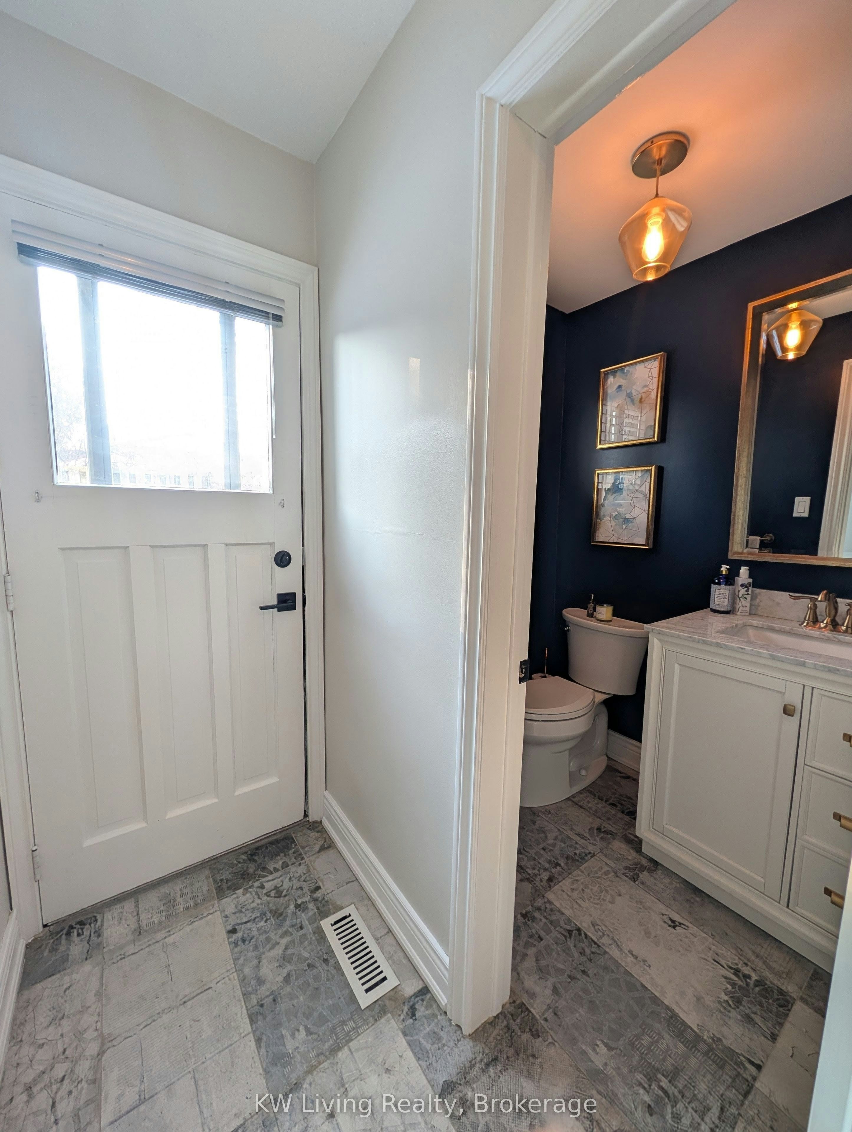 12 Munford Crescent, Toronto, ON, M4B 1C1 - 12
