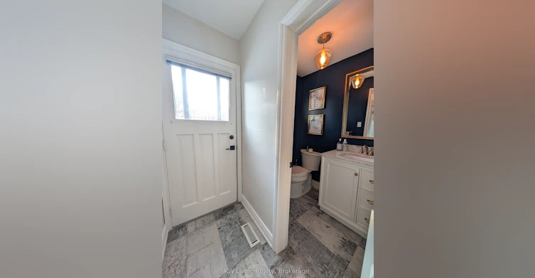 12 Munford Crescent, Toronto, ON, M4B 1C1 - 12