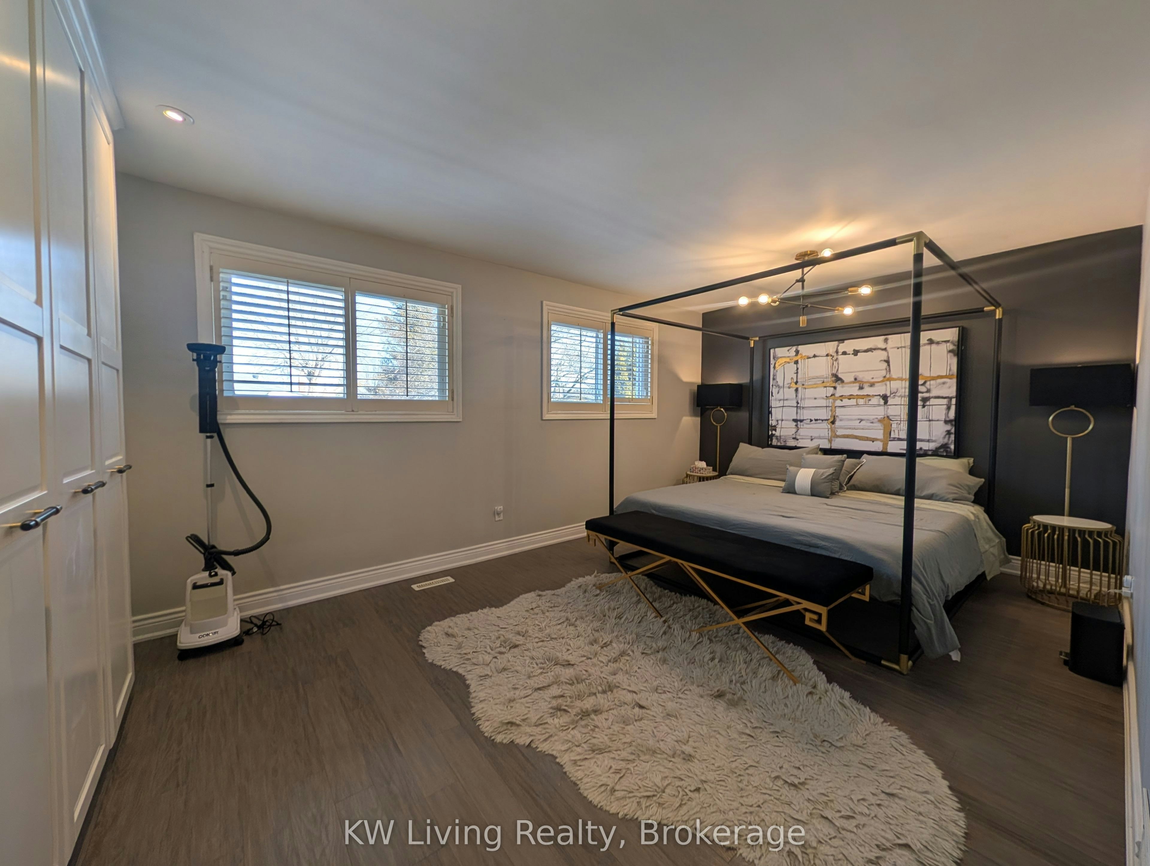 12 Munford Crescent, Toronto, ON, M4B 1C1 - 16