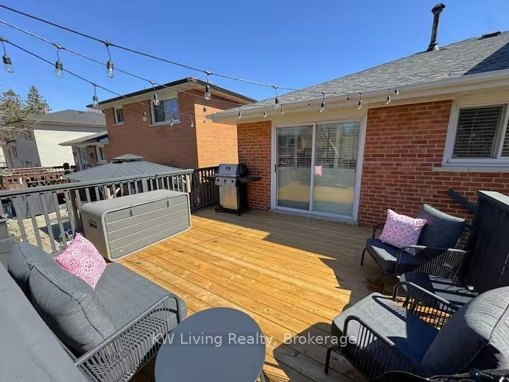 12 Munford Crescent, Toronto, ON, M4B 1C1 - 24