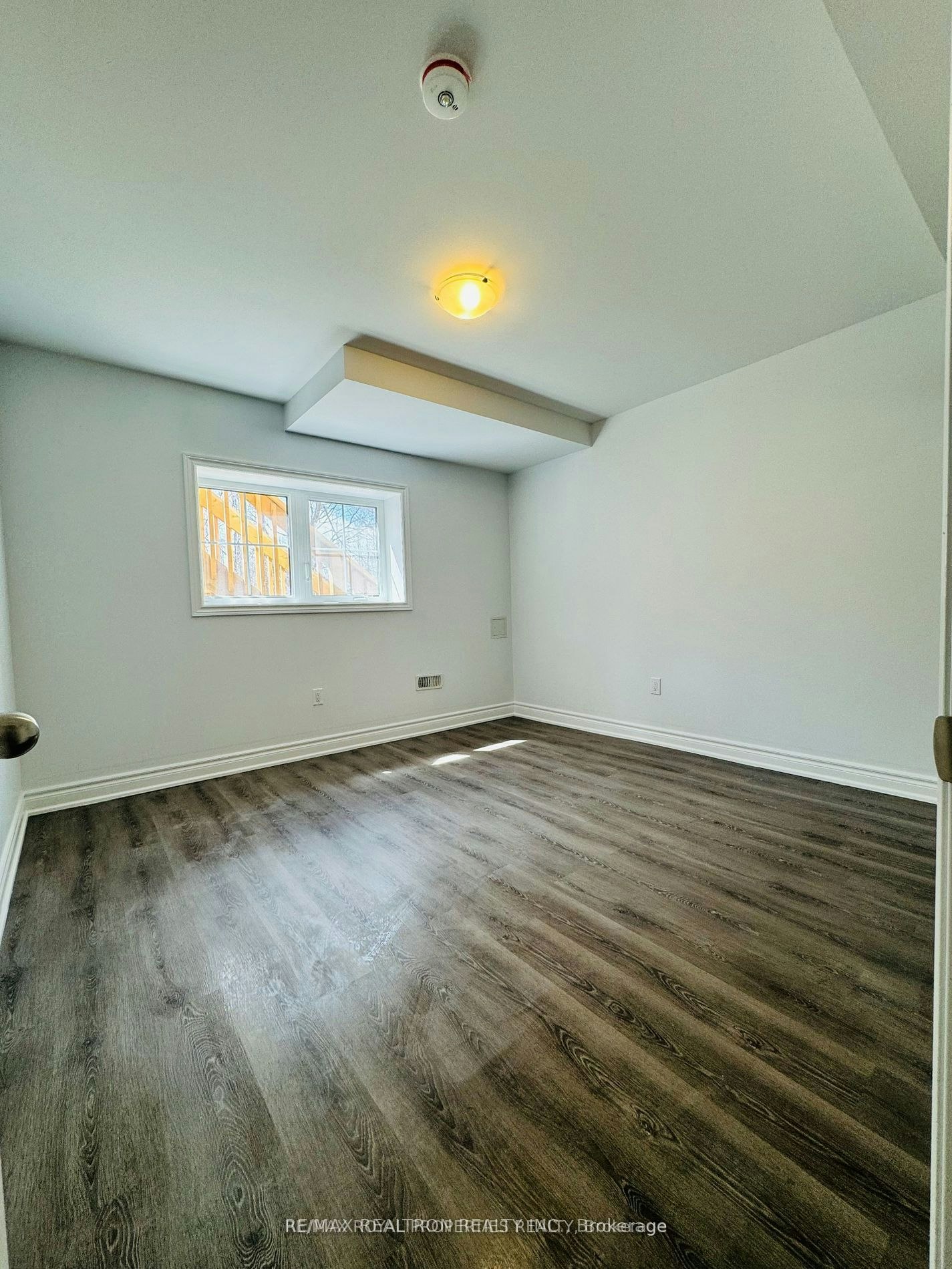105 Auckland Drive, Whitby, ON, L1P 0J4 - 7