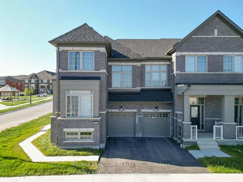 988 Grosbeak Trail, Pickering, ON, L1X 0P6