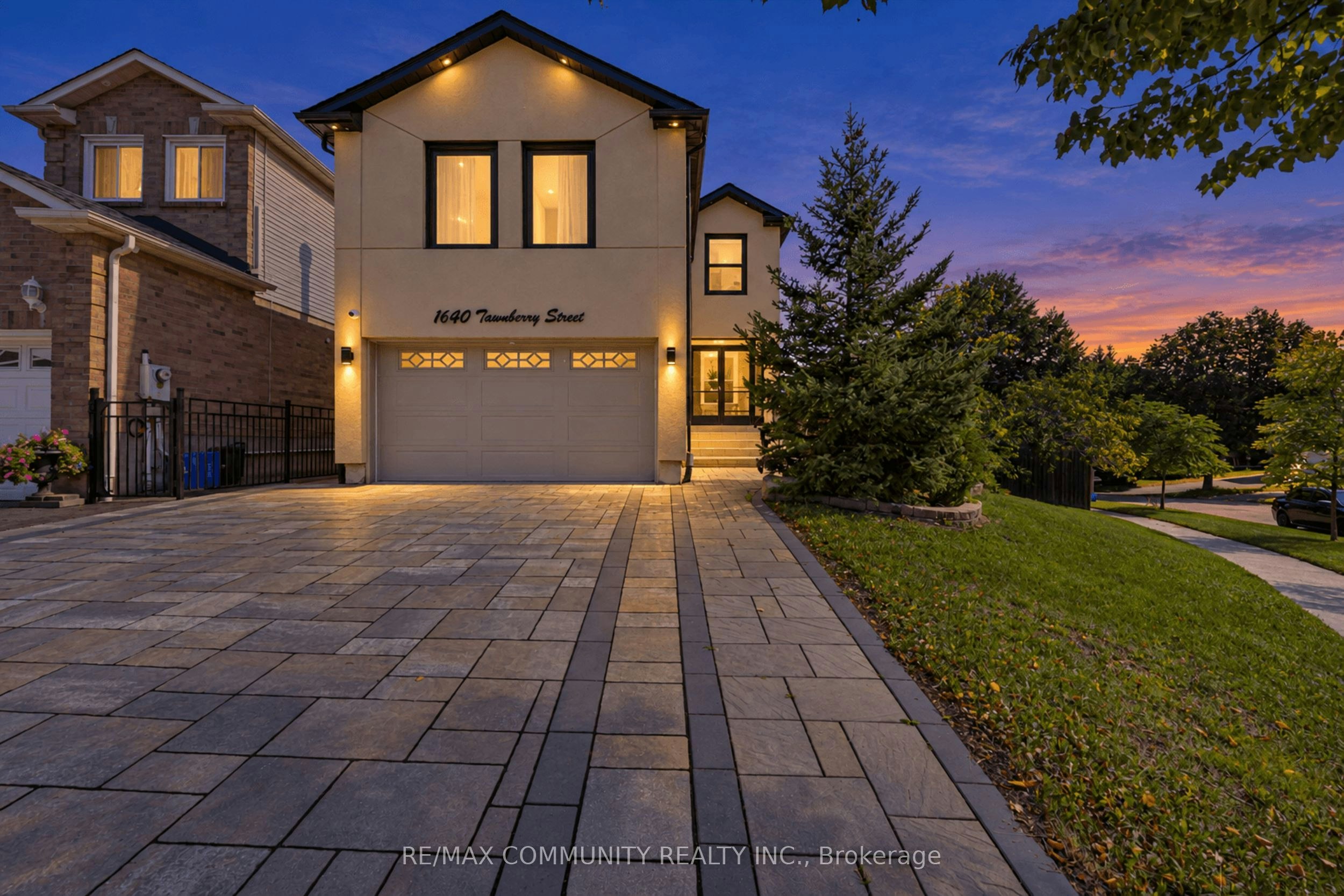 Basement-1640 Tawnberry Street, Pickering, ON, L1X 2C2
