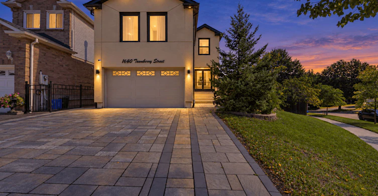 Basement-1640 Tawnberry Street, Pickering, ON, L1X 2C2