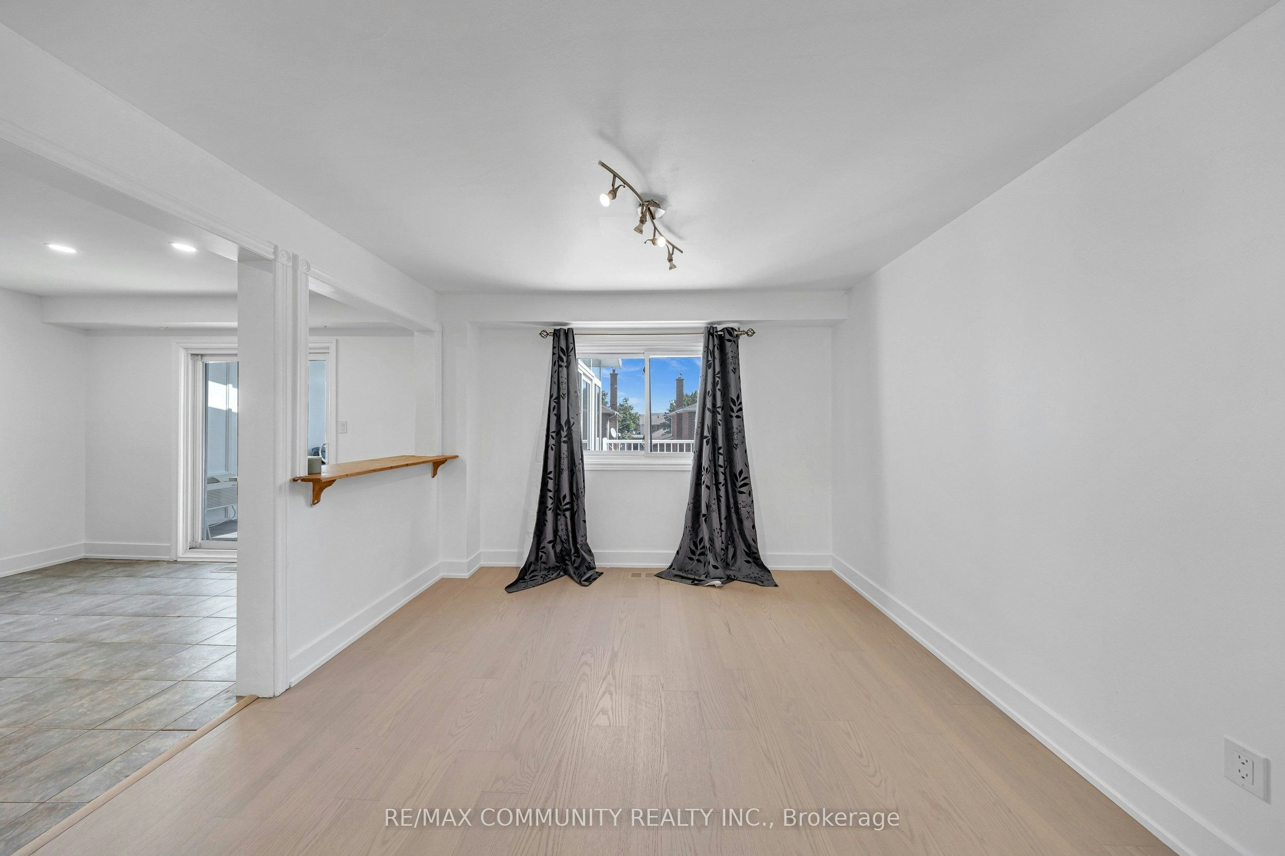 Main-1640 Tawnberry Street, Pickering, ON, L1X 2C2 - 7