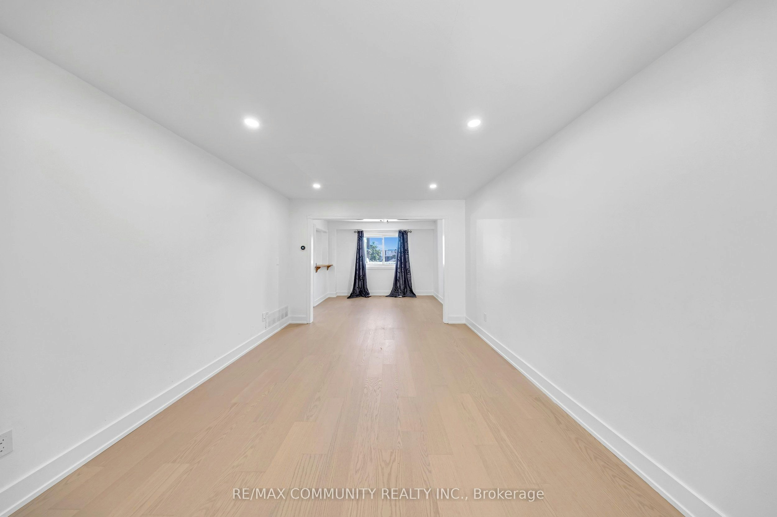 Main-1640 Tawnberry Street, Pickering, ON, L1X 2C2 - 5